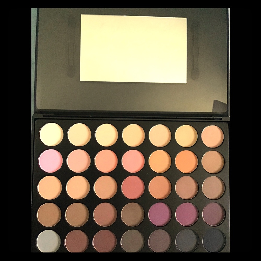 Fashion Cosmetics BeBella B35b Eye Shadows